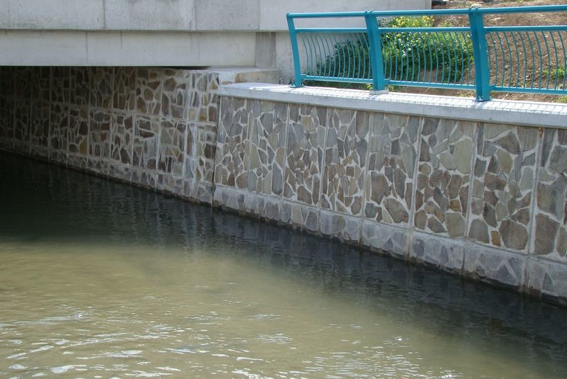 Prírodný nepravidelný kameň / 04 - foto