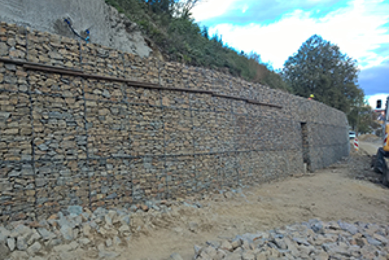 Oporné múry / Oporné múry - foto