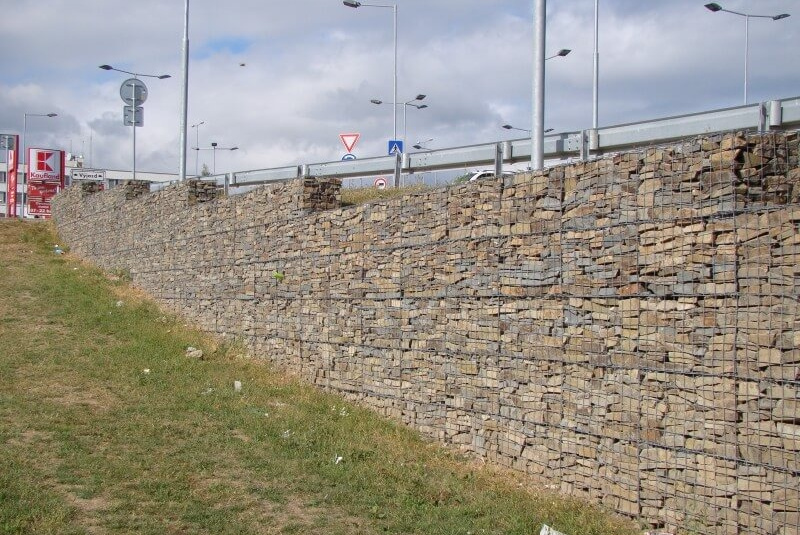 Oporné múry / Oporné múry - foto