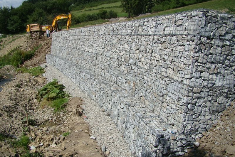 Oporné múry / Oporné múry - foto