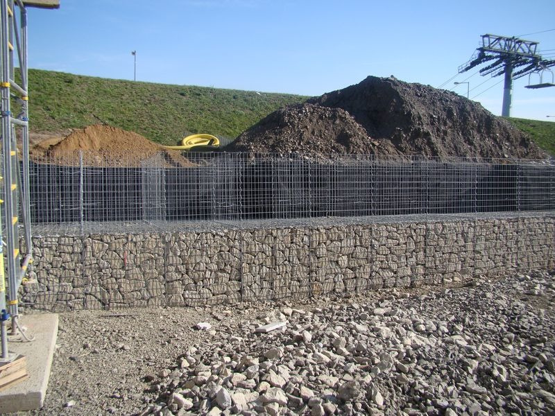 Volkswagen Bratislava, 4. brána, mostné krídla Volkswagen Bratislava, 4. brána, mostné krídla