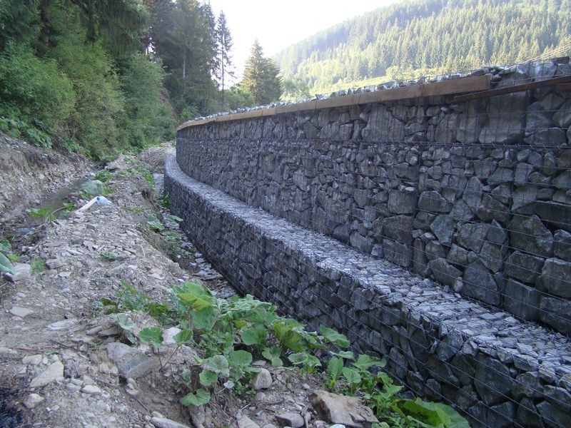 Terénne úpravy v obci Snežnica Terénne úpravy v obci Snežnica