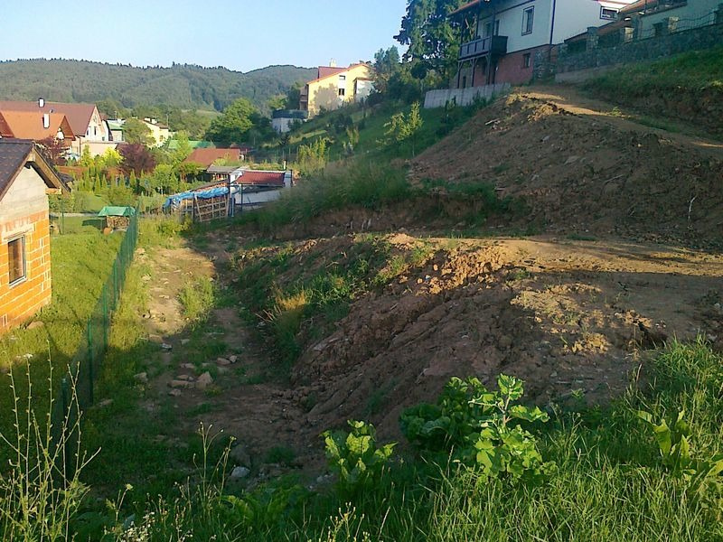 Oporné múry pri RD Slovenská Ľupča Oporné múry pri RD Slovenská Ľupča